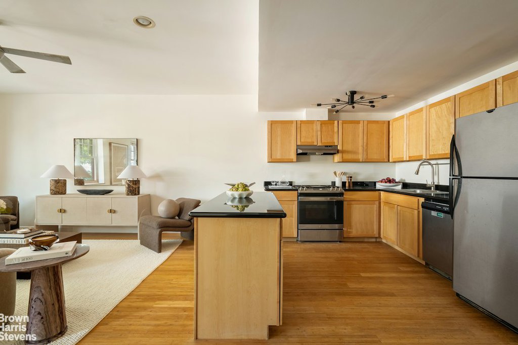 292 Ainslie Street, Unit 2F photo 5