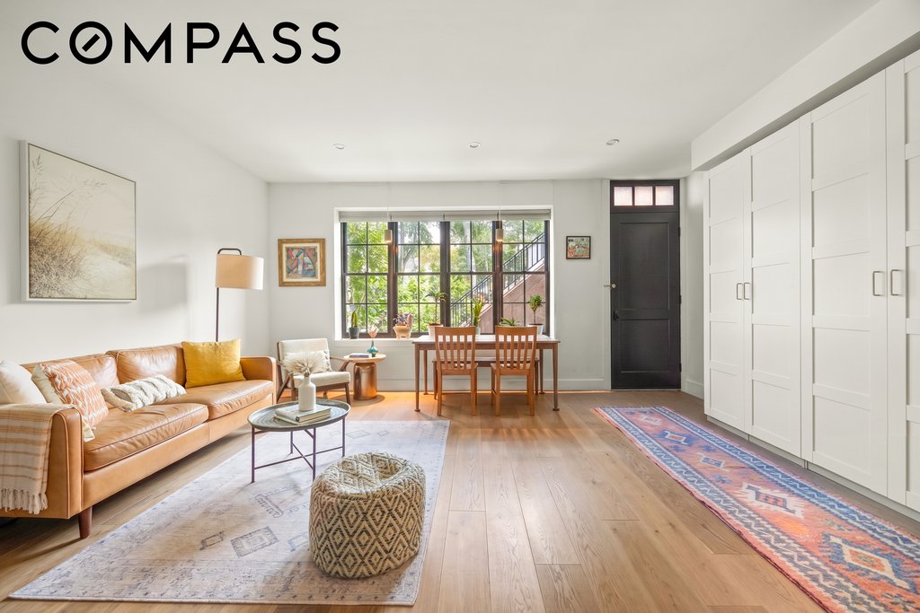 190 East Seventh Street, Unit 1C photo 3