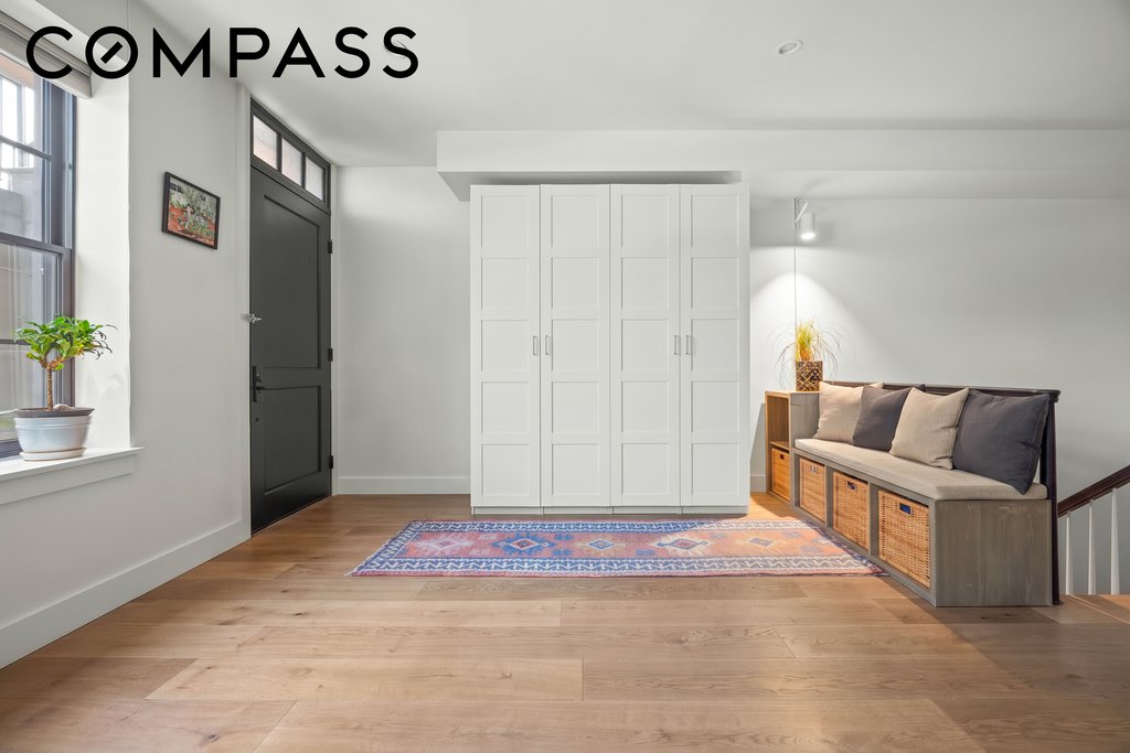 190 East Seventh Street, Unit 1C photo 6