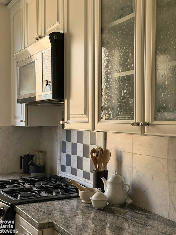345 Riverside Drive, Unit 6C photo 12