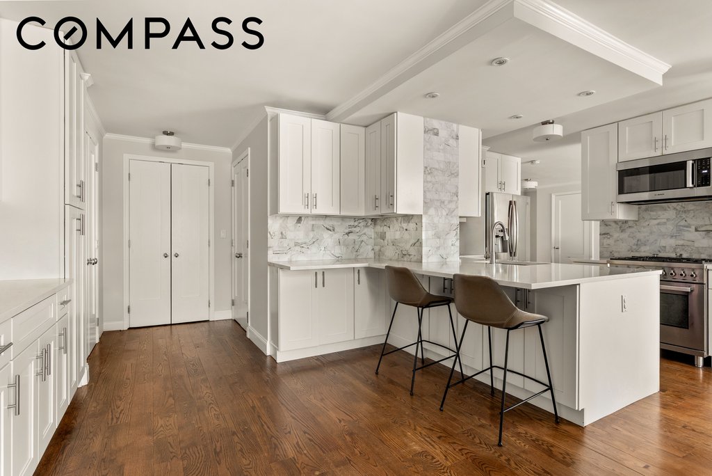 196 East 75th Street, Unit 4GH photo 3