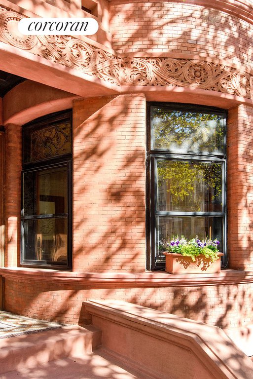 513 4th Street – For Sale photo 2