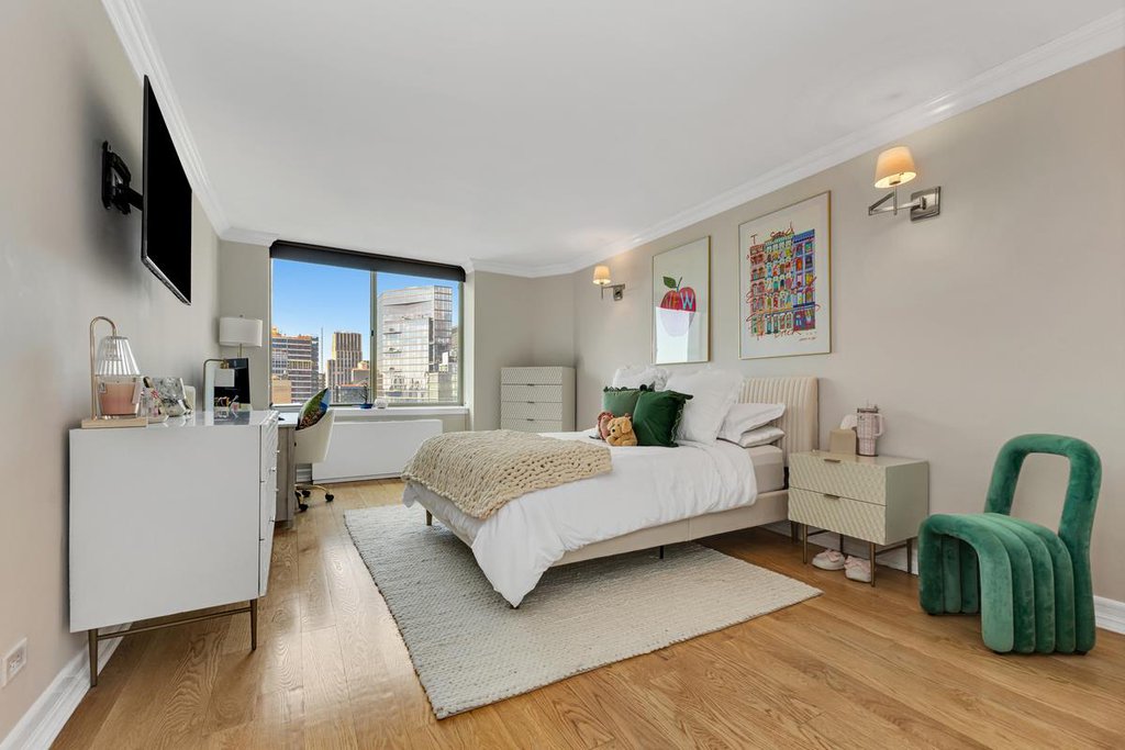 236 East 47th Street, Unit 38A photo 6