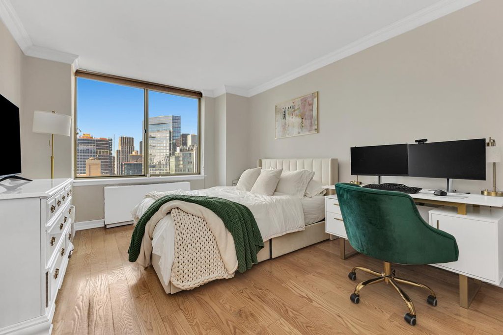 236 East 47th Street, Unit 38A photo 7