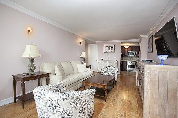 236 East 47th Street, Unit 38A photo 3
