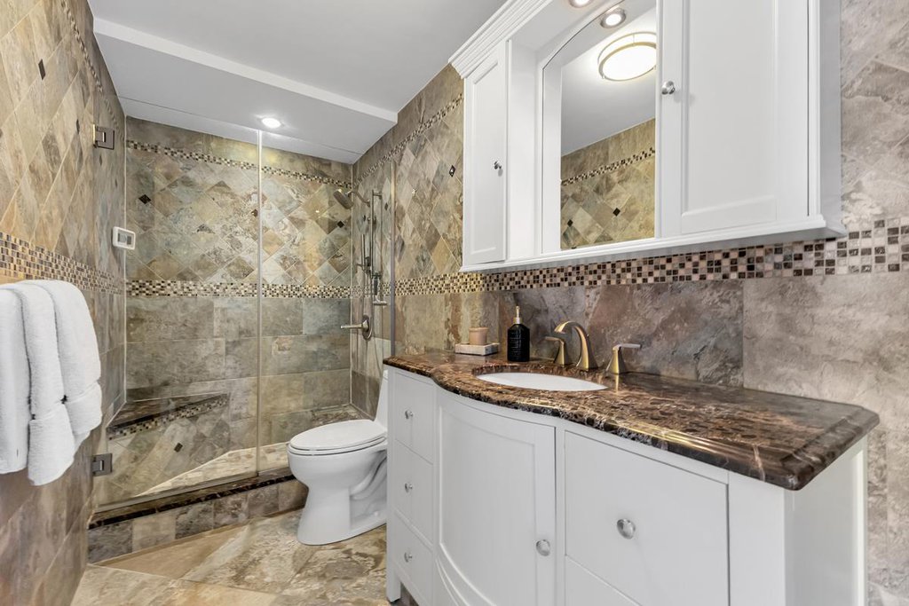 236 East 47th Street, Unit 38A photo 15