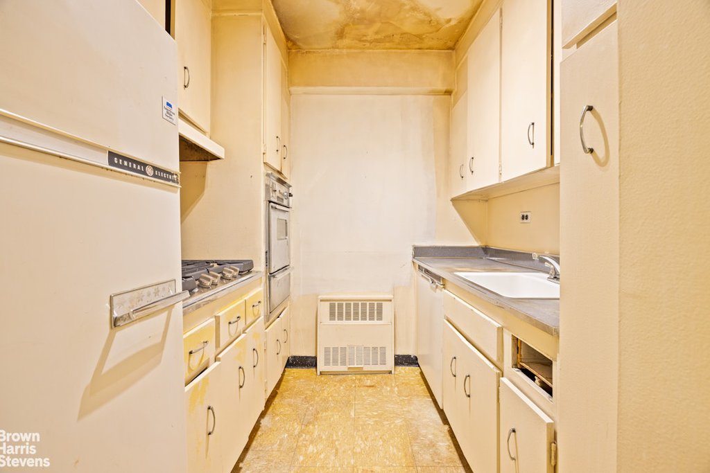 401 East 65th Street, Unit 14G photo 5