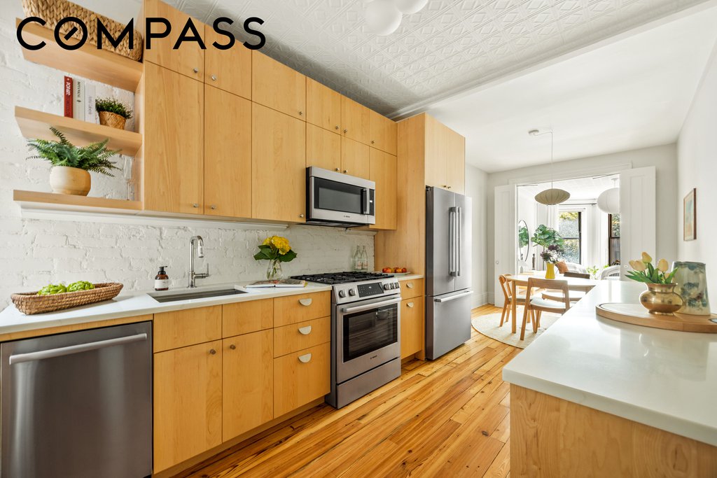 497 12th Street, Unit 2B photo 5
