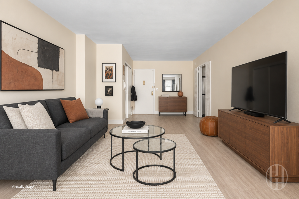 155 East 34th Street, Unit 7L