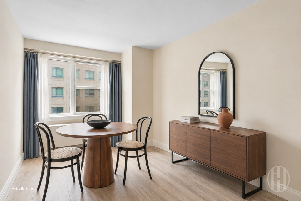 155 East 34th Street, Unit 7L photo 3