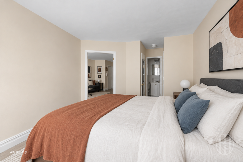 155 East 34th Street, Unit 7L photo 5