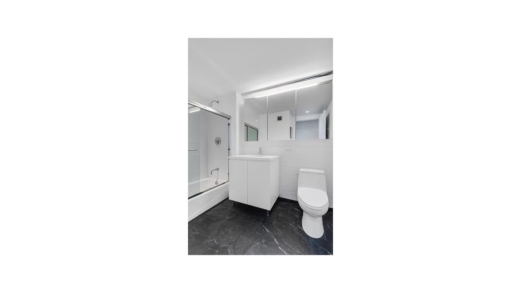 90 William Street, Unit 14E photo 4