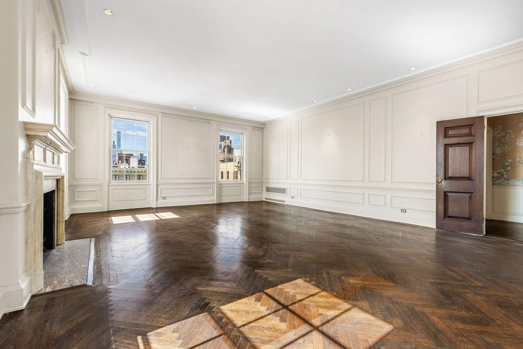 1021 Park Avenue, Unit 14C photo 4