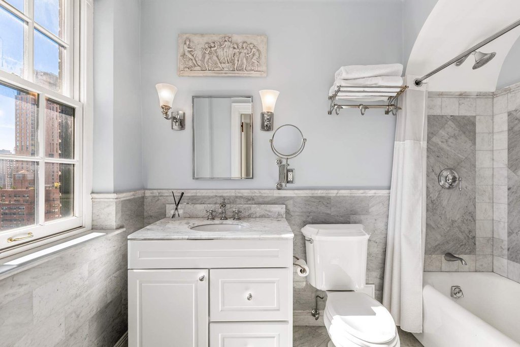 1021 Park Avenue, Unit 14C photo 19