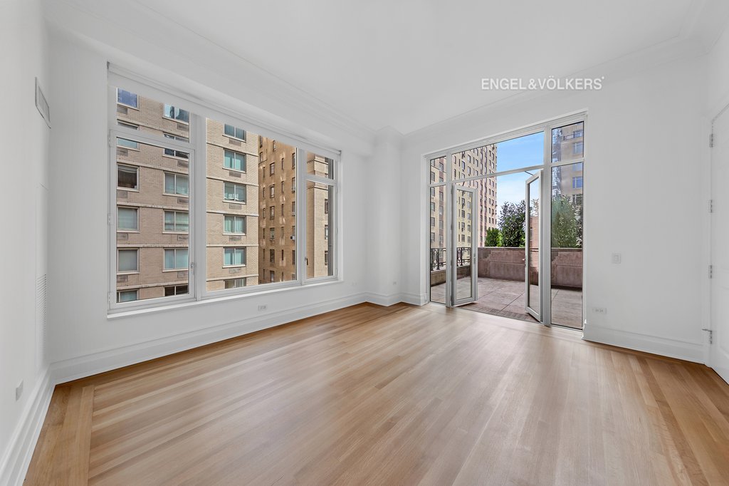 15 Central Park West, Unit 6G photo 7