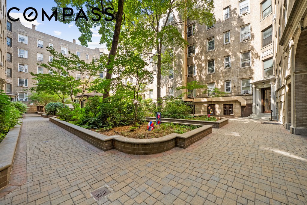 45-08 40th Street, Unit C44 photo 9