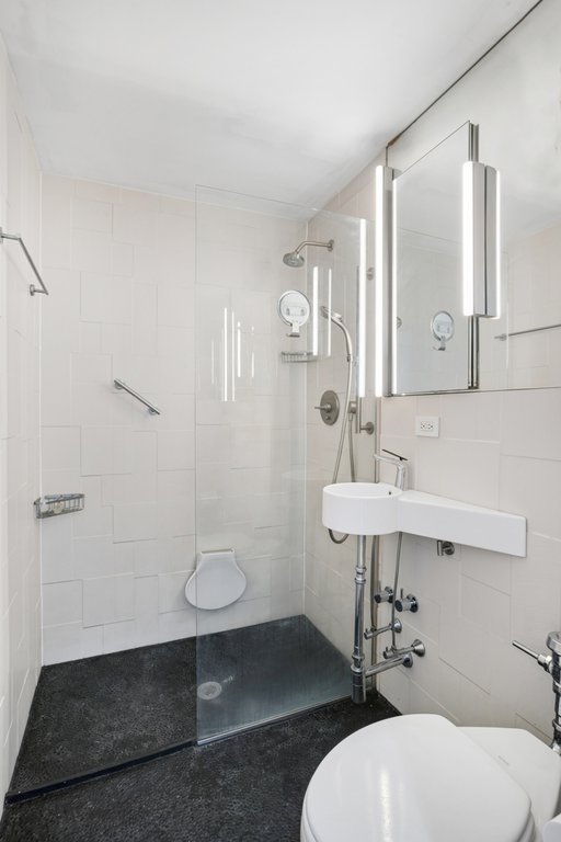 200 East 28th Street, Unit 6B photo 8