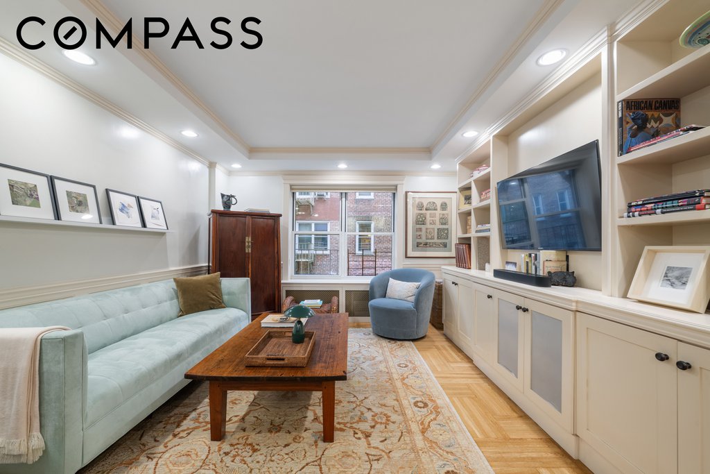 360 Cabrini Boulevard, Unit 3F photo 3