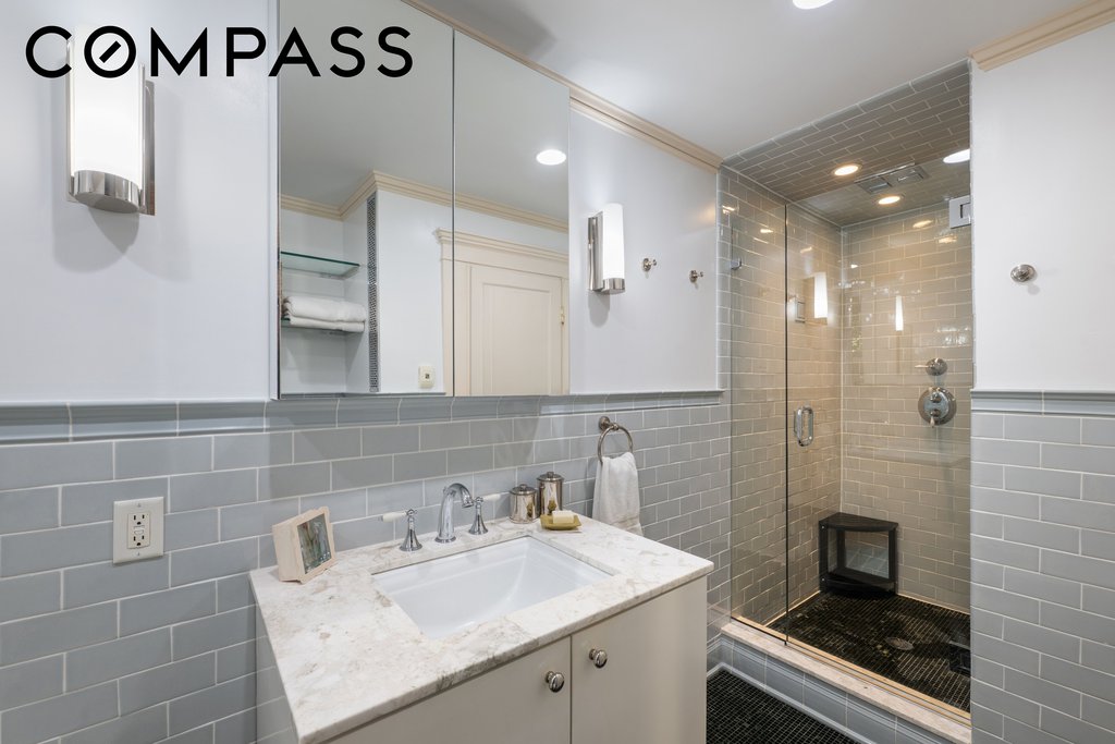 360 Cabrini Boulevard, Unit 3F photo 11