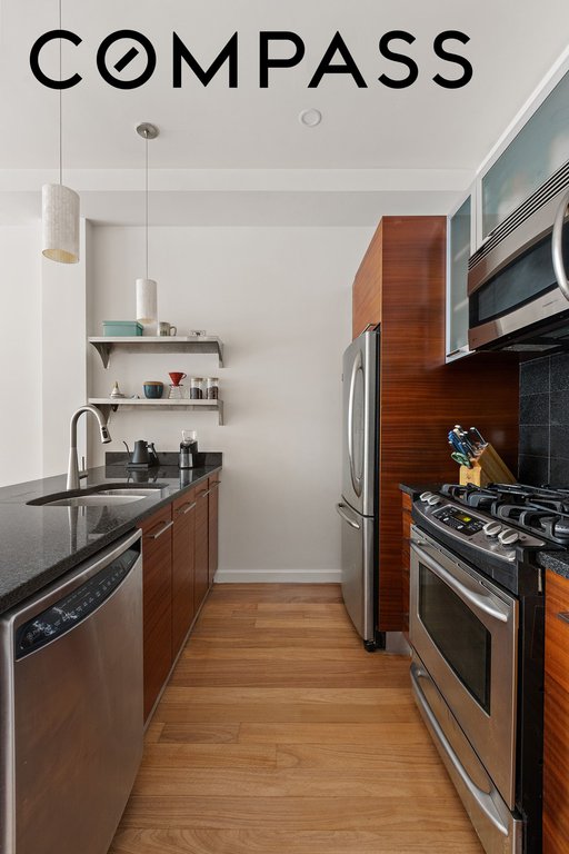 76 Roebling Street, Unit 1A photo 4