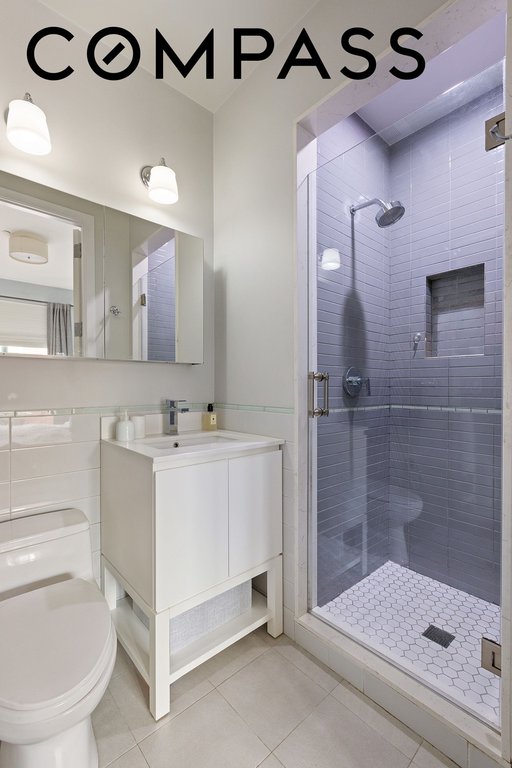 76 Roebling Street, Unit 1A photo 8
