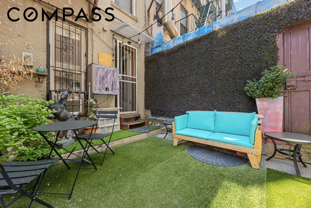 139 Norfolk Street, Unit A