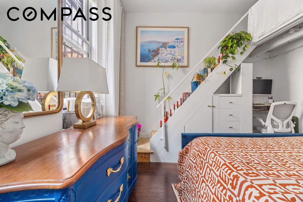 139 Norfolk Street, Unit A photo 7
