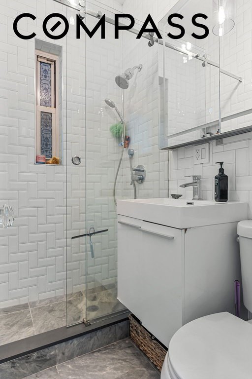 139 Norfolk Street, Unit A photo 8