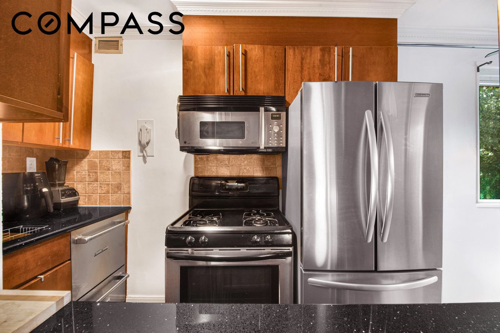 175 Adams Street, Unit 6E photo 3