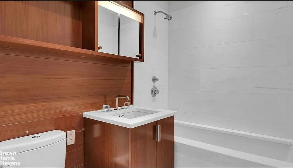 60 Riverside Boulevard, Unit 1904 photo 6