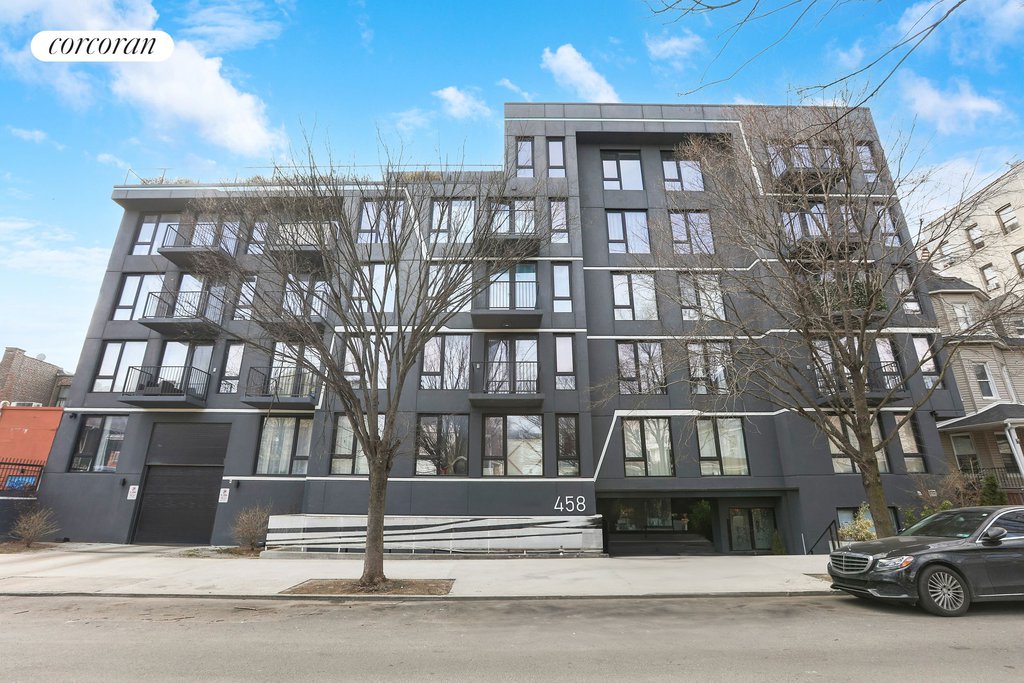 458 East 25th Street, Unit 304 photo 2