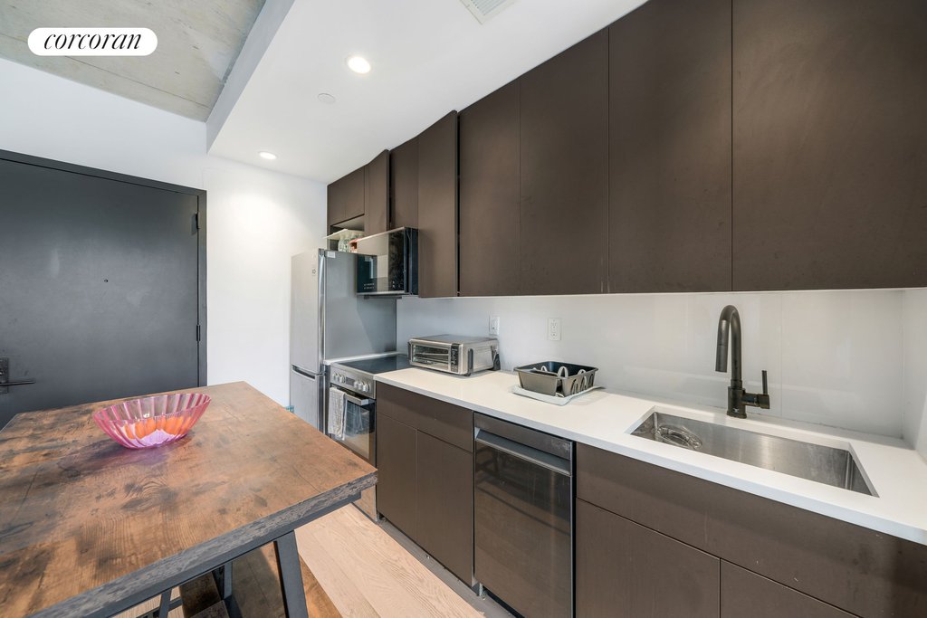 458 East 25th Street, Unit 304 photo 6