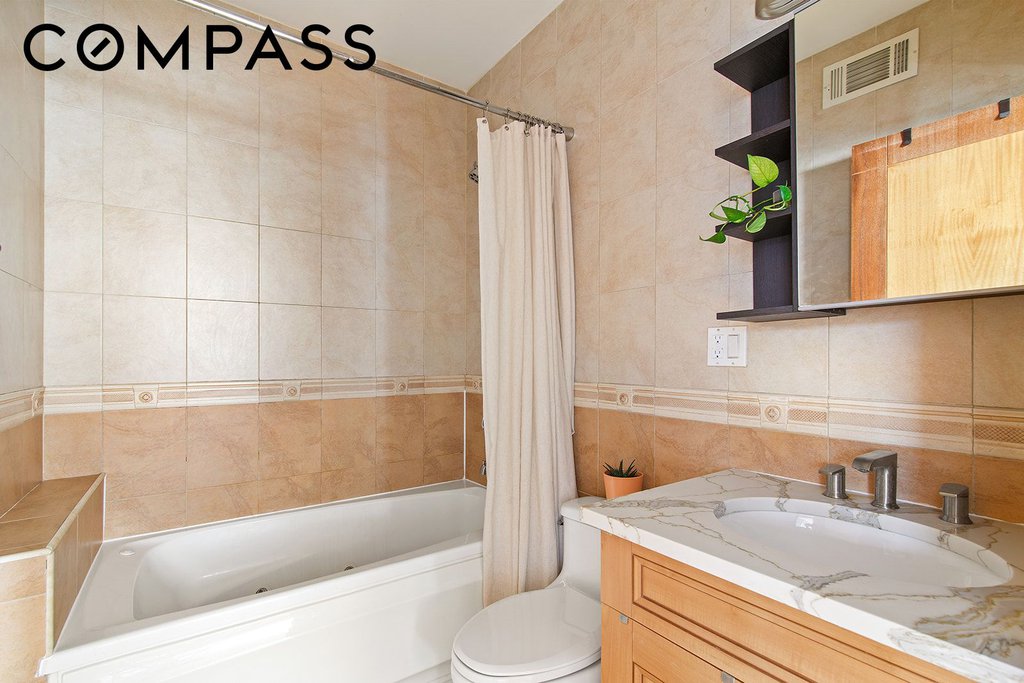 852 East 7th Street, Unit 7D photo 6