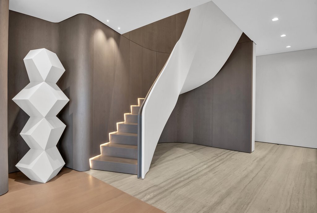 25 Columbus Circle, Unit 60AG photo 3