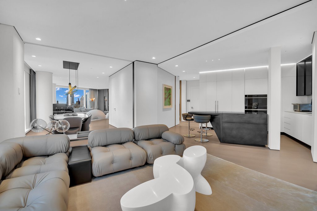 25 Columbus Circle, Unit 60AG photo 5
