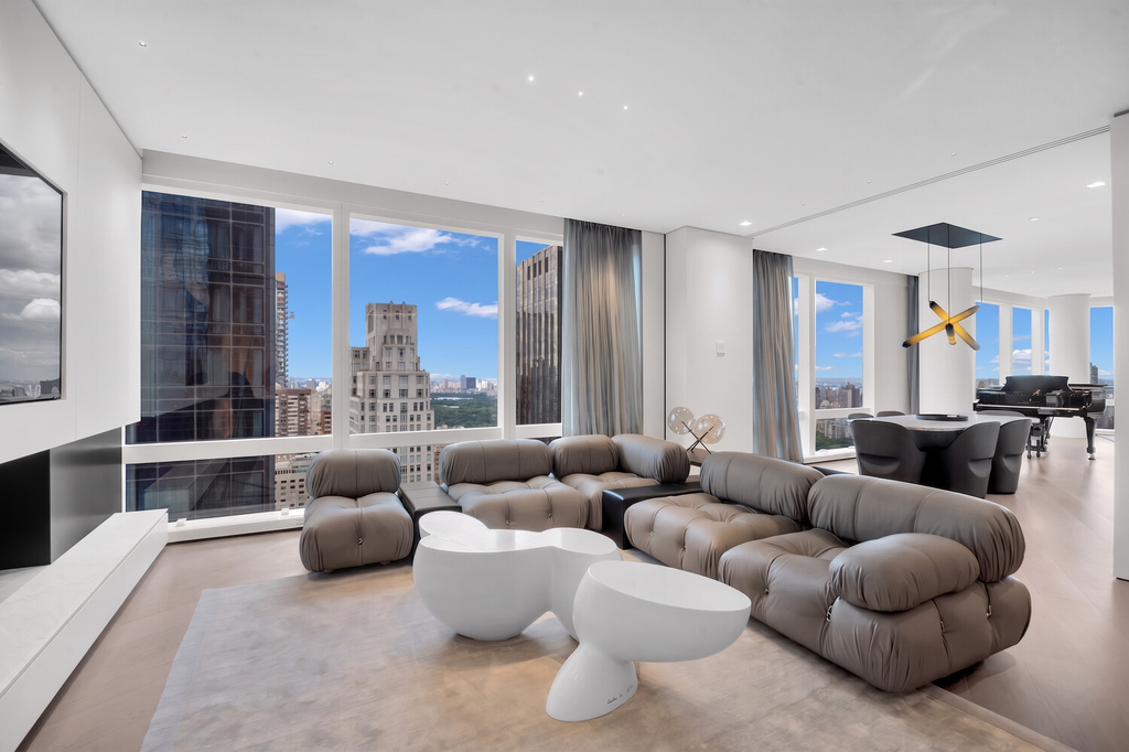 25 Columbus Circle, Unit 60AG photo 6