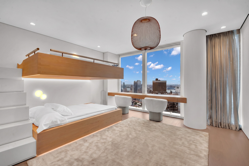 25 Columbus Circle, Unit 60AG photo 13