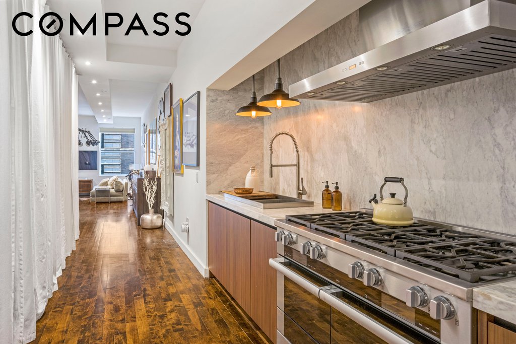 15 Broad Street, Unit 1424 photo 5