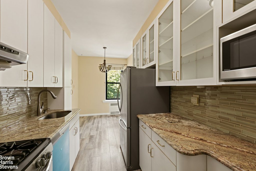 7119 Shore Road, Unit 2L photo 2