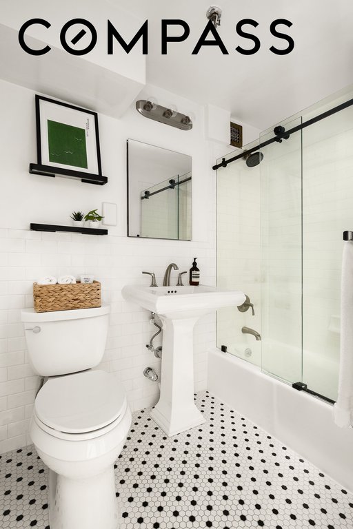 67 East 11th Street, Unit 624 photo 6