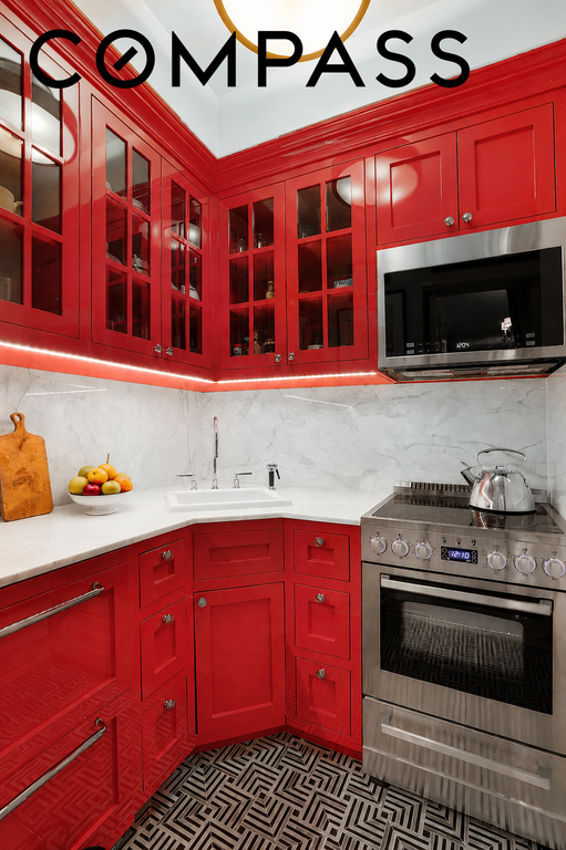 55 East 65th Street, Unit 6B photo 5