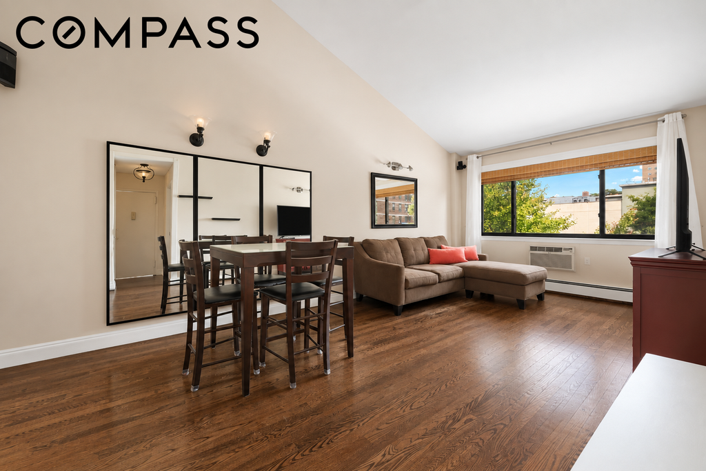 255 Clinton Street, Unit S3
