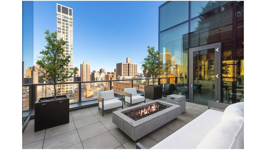 90 Lexington Avenue, Unit PHA photo 10