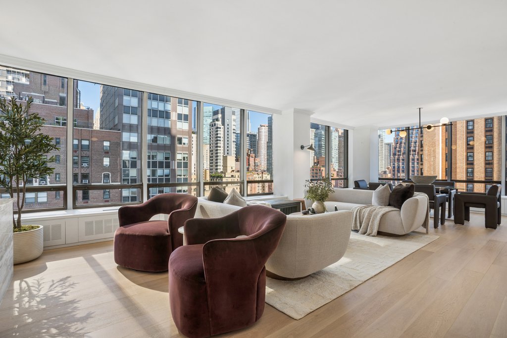 860 United Nations Plaza, Unit 13E