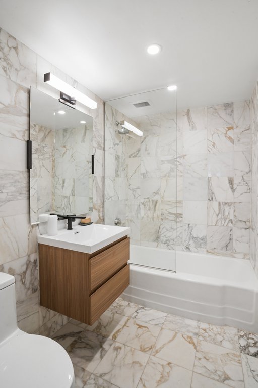 860 United Nations Plaza, Unit 13E photo 7