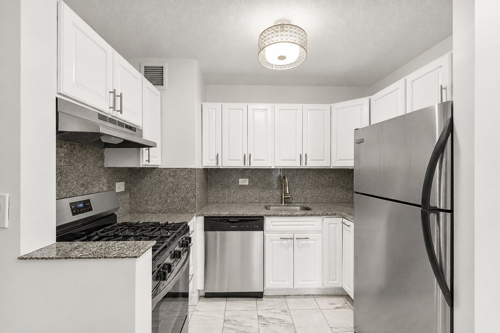 220 Manhattan Avenue, Unit 4K photo 10