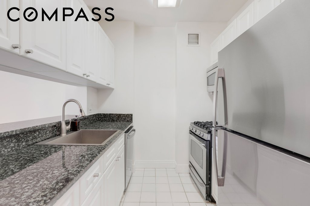 400 East 90th Street, Unit 5C photo 9