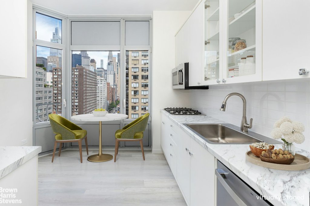 200 East 32nd Street, Unit 12D photo 5