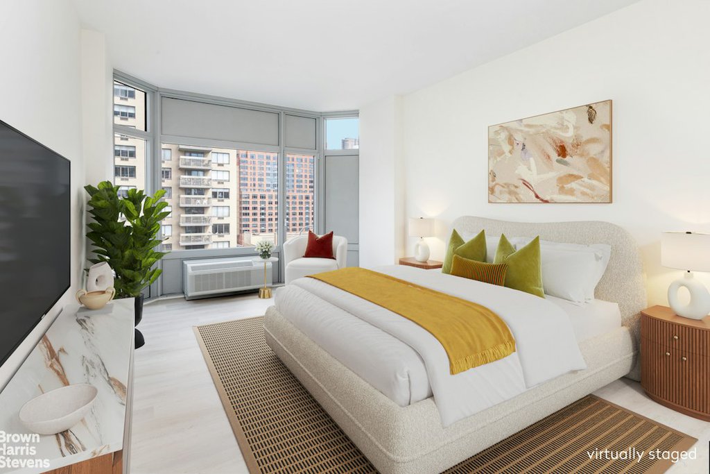 200 East 32nd Street, Unit 12D photo 10