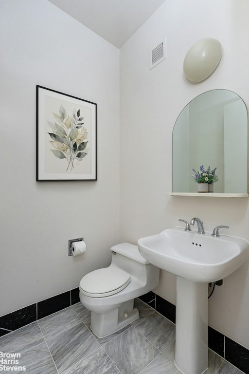 200 East 32nd Street, Unit 12D photo 16